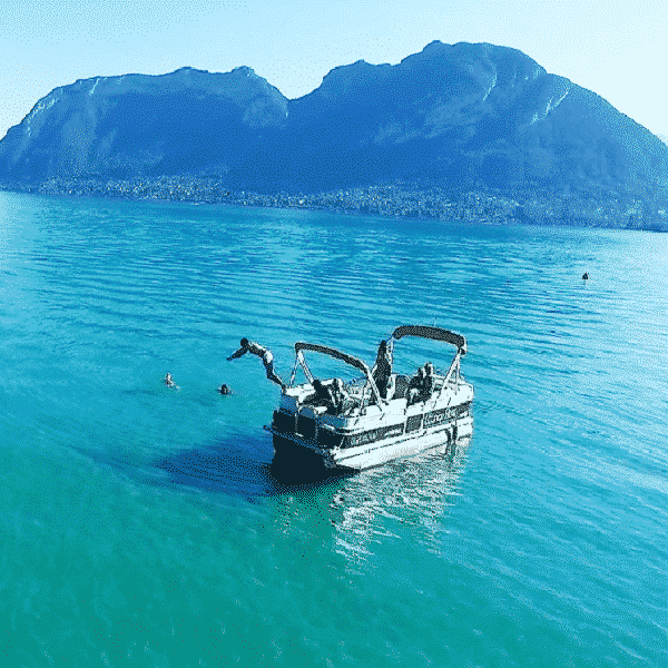 evg-annecy-apero-boat