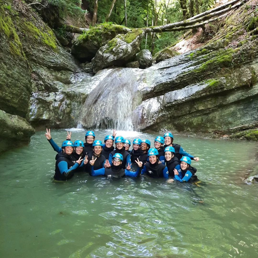 Enterrement de Vie de Jeune Fille Annecy canyoning