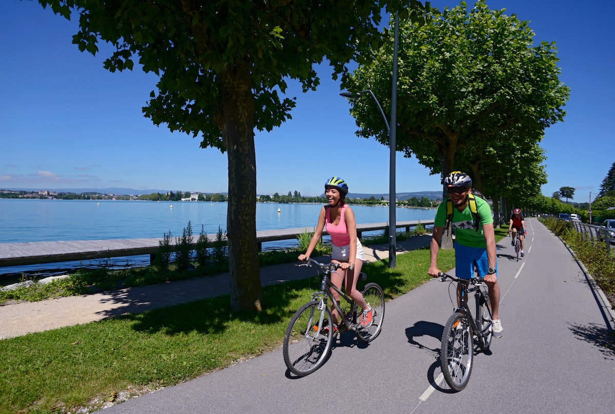Haute Savoie Location Velo Tour Du Lac Annecy Annecy Location Velo