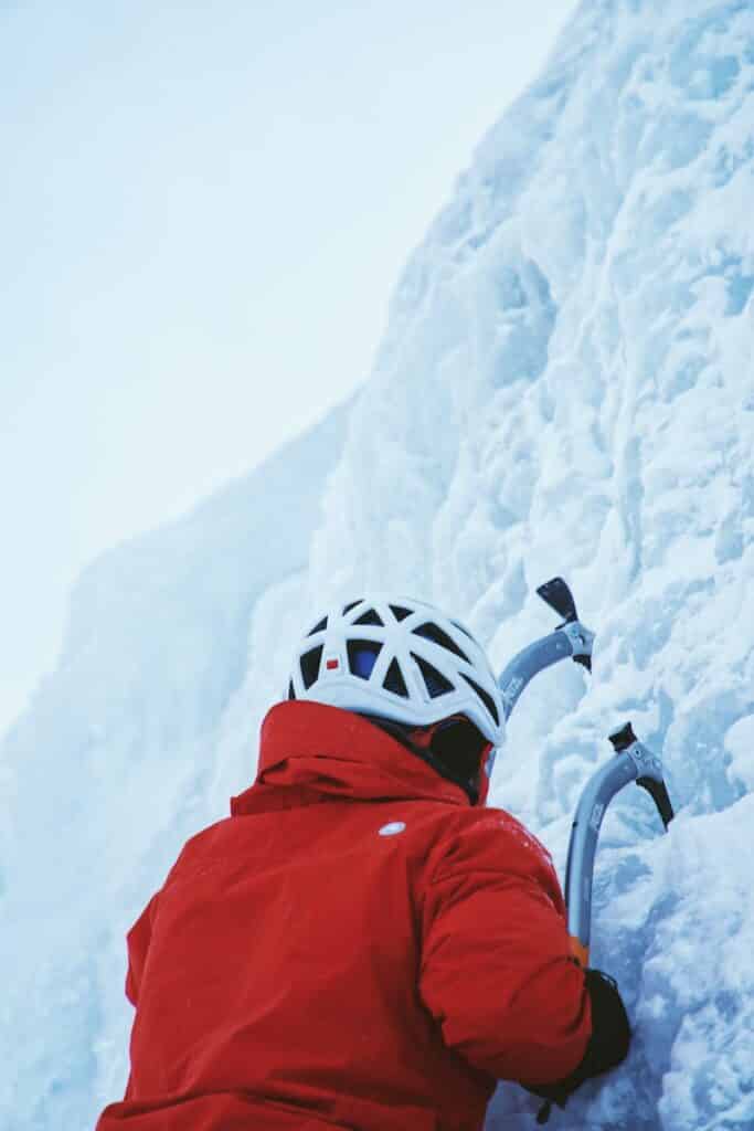 Ice Climbing Monté Médio