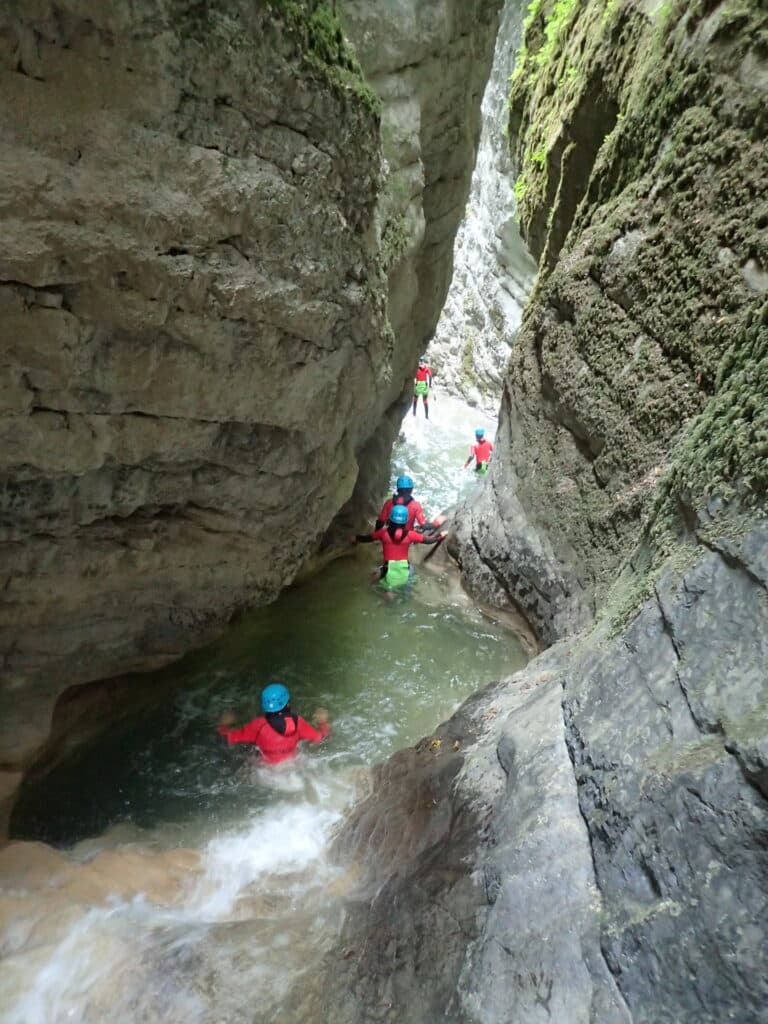 Canyoning cascades Angon Stage multi activités ados Annecy